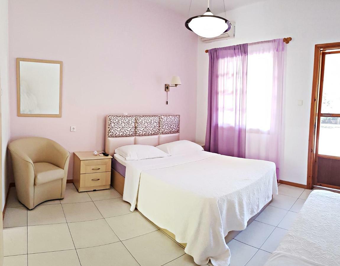 Efrosini Hotel Apartments & Studios Paralia Pantaleimonos Bagian luar foto